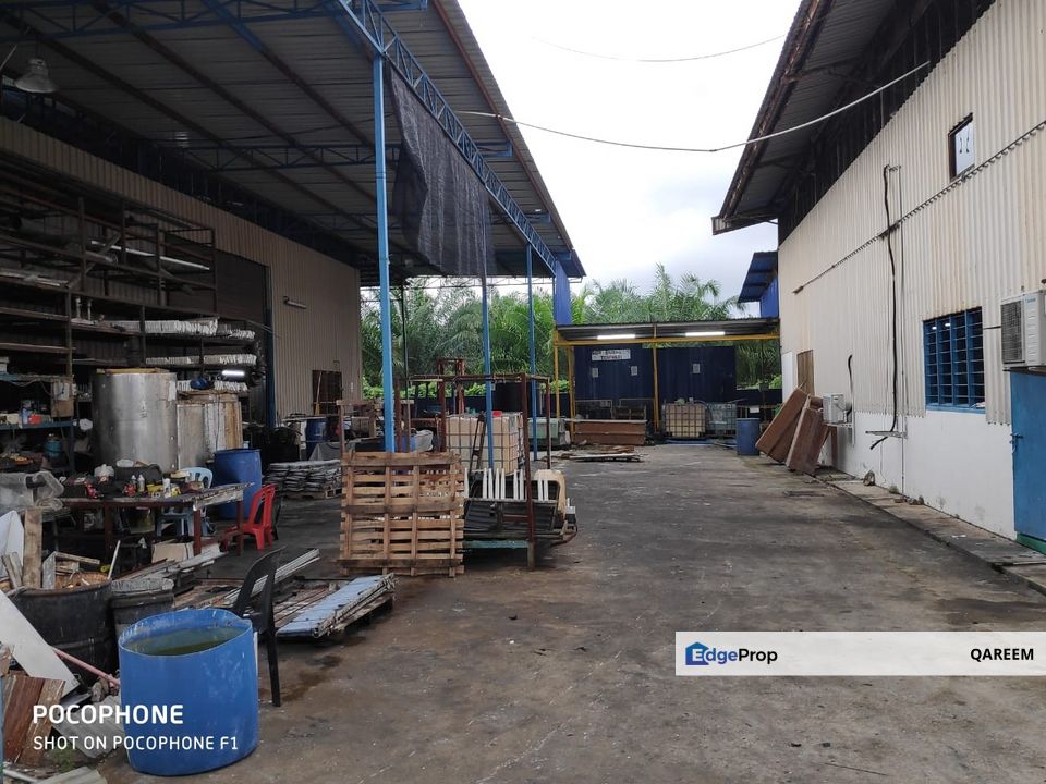 Kilang di Pekan Sepang, Sepang Selangor., Selangor, Sepang