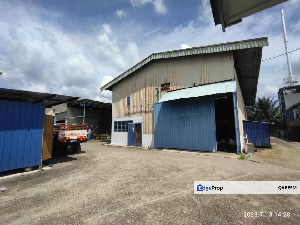 Kilang di Pekan Sepang, Sepang Selangor., Selangor, Sepang