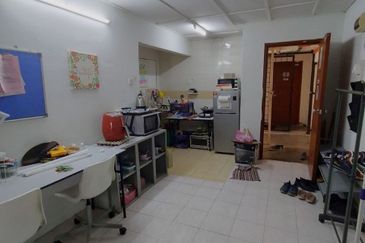 Pangsapuri Damai, Subang Bestari