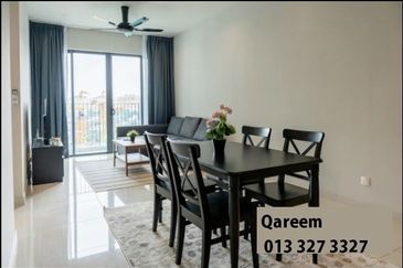 Datum Jelatek Residence