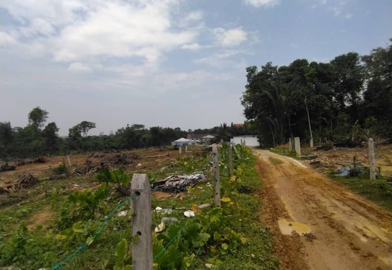 Kampung Sungai Pelong