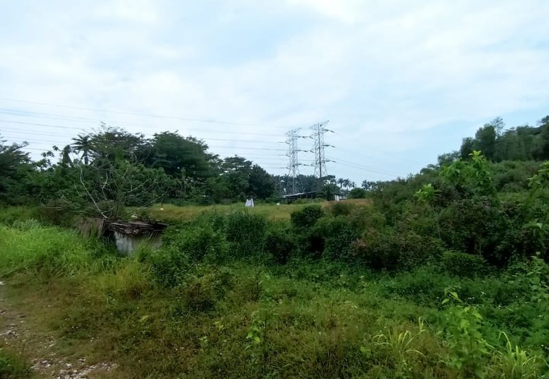 Kampung Sungai Pelong
