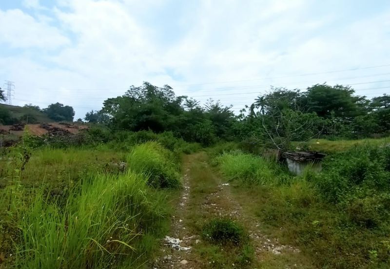 Kampung Sungai Pelong