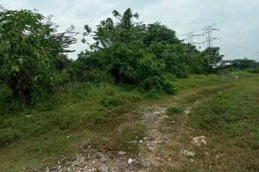 Kampung Sungai Pelong