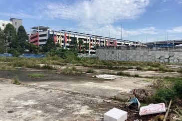 1.3 Commercial Land Ampang Jaya Ampang. Flat Land.