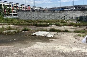 1.3 Commercial Land Ampang Jaya Ampang. Flat Land.