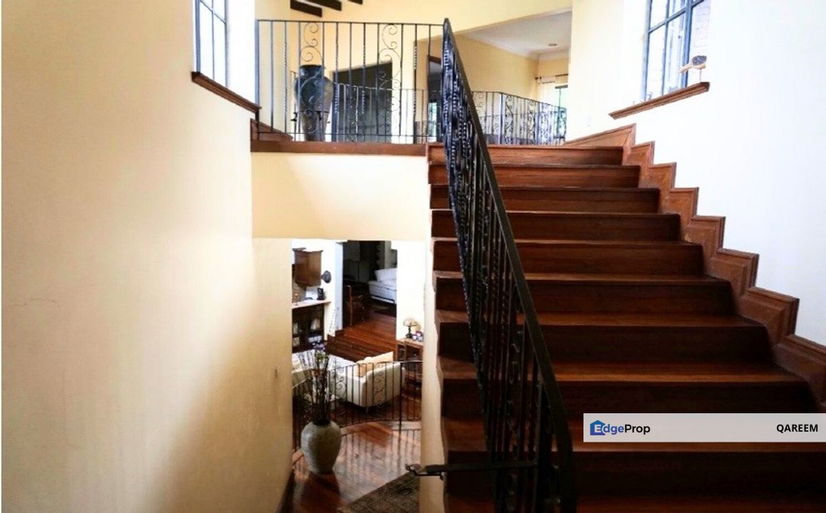 Bungalow with Private Pool Country Heights Kajang., Selangor, Country Heights