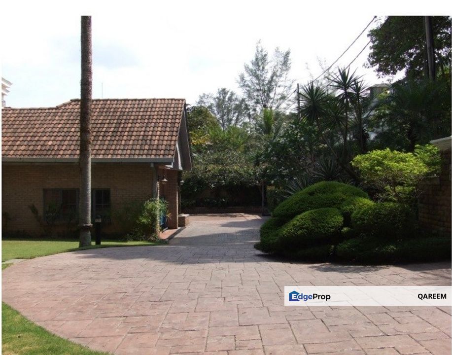 Bungalow with Private Pool Country Heights Kajang., Selangor, Country Heights