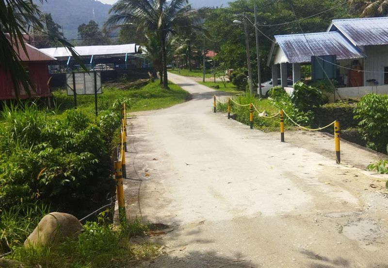 3.97 Ekar Janda baik berhampiran sungai yang bersih. Bentong Pahang