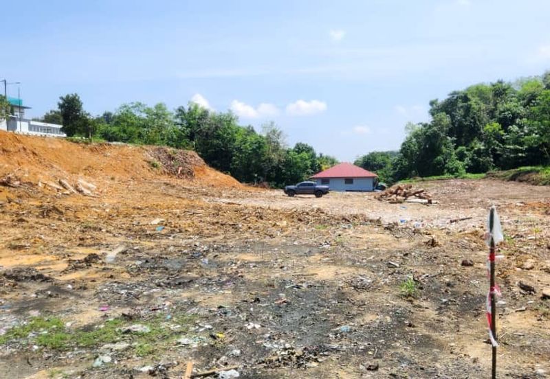Lokasi Strategik 1 Ekar Sungai Pelong Sungai Buloh. Dekat dengan Mainroad