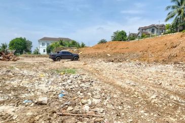Lokasi Strategik 1 Ekar Sungai Pelong Sungai Buloh. Dekat dengan Mainroad