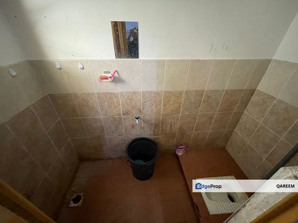 2 STOREY TAMAN KOPERASI POLIS FASA 2 BATU CAVES. 4 ROOMS, Kuala Lumpur, Gombak