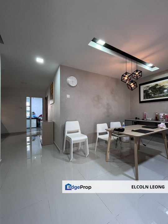 Mahkota Cheras Sek 3 Fully Reno Fully Extend Facing Empty Move In Condition , Selangor, Cheras