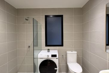 Cherita PJS The Rarest Low Density LIving 286 Unit 6 Min to Sunway Pyramid 