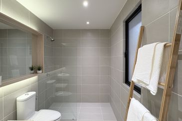 Cherita PJS Low Density 286 Unit Premium 1Bedroom Partly Furnished Come With 2 Carpark 