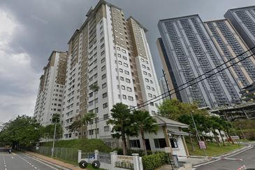 Condominium Akasia