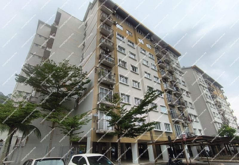 Tiara Hatamas Apartment