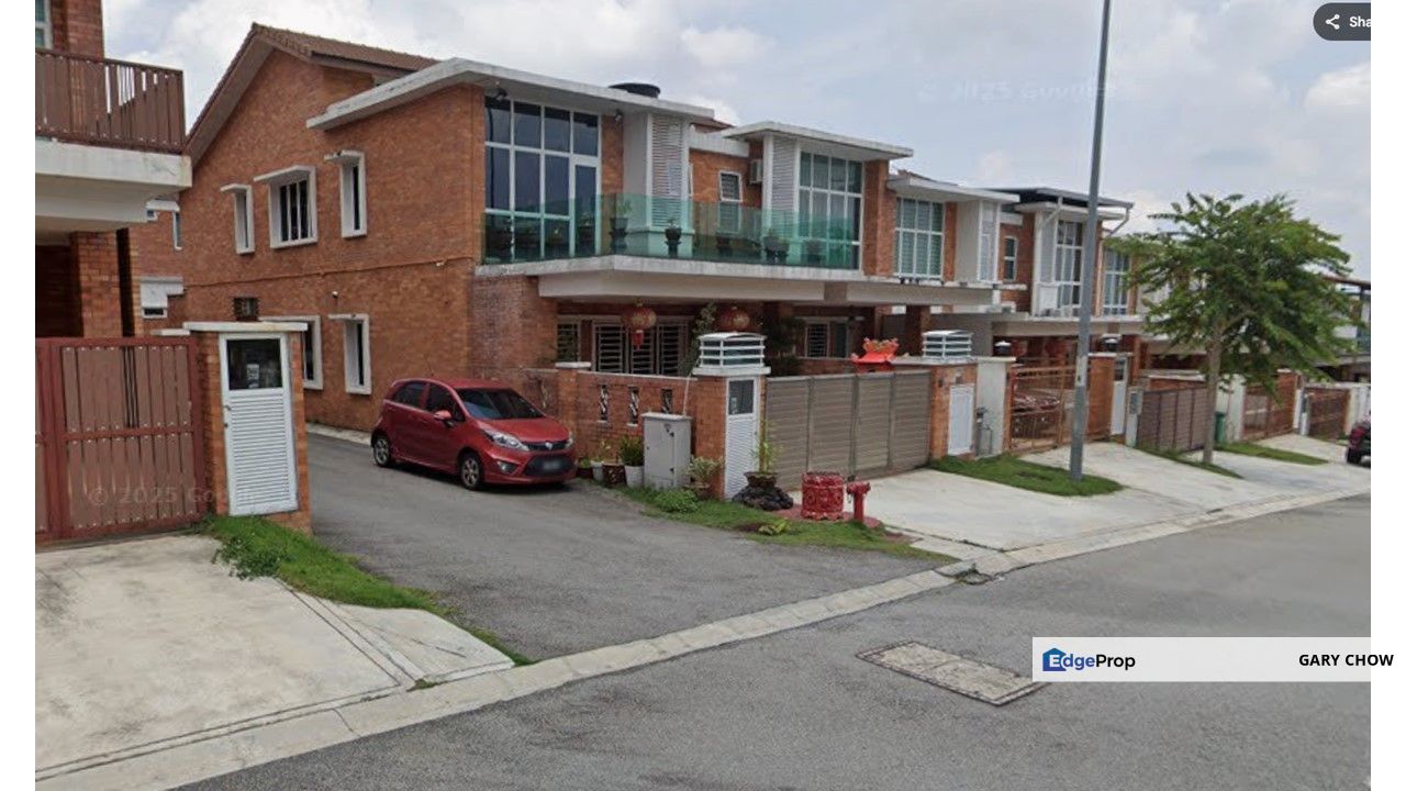 End Lot House under Bank Lelong, Selangor, Kajang