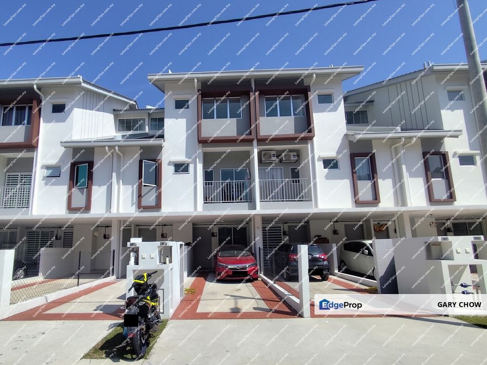 For Sale Townhouse Upper unit at Greenwood Seraya, Selangor, Sepang