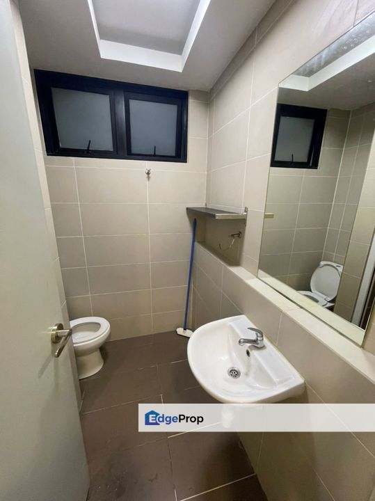 Glomac Centro Service Apartment 1279sf Rent RM2300, Selangor, Kayu Ara