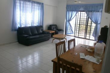 Mutiara Oriental Condominium