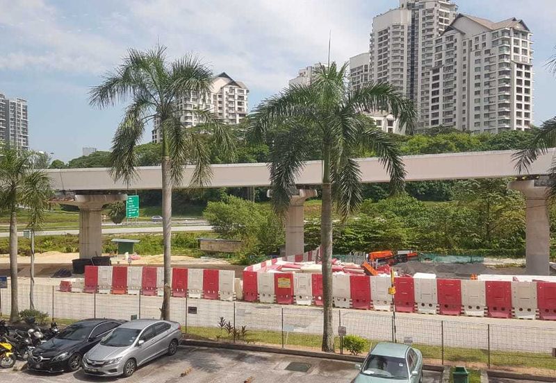 Merchant Square Tropicana