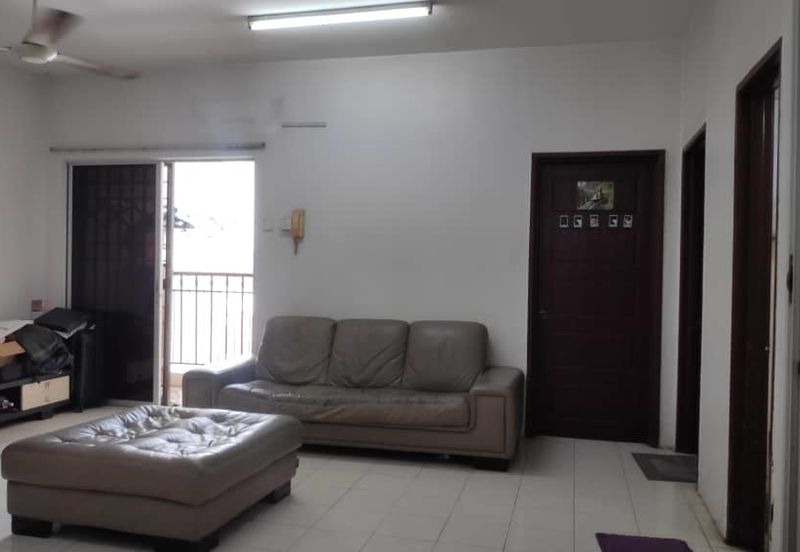 Bayu Puteri Apartment