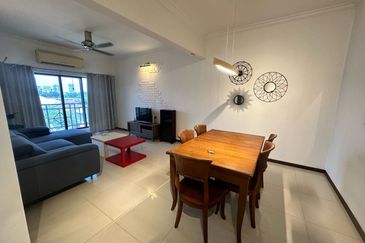 Akasia townhouse for sale