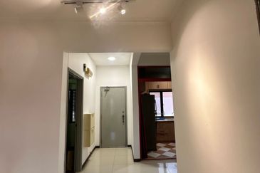 Akasia townhouse for sale
