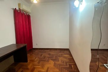 Akasia townhouse for sale