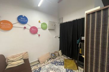 Oasis Centum 1000sf  RM3500