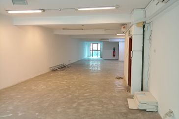 Perdana Business Centre 1875sf  RM2000