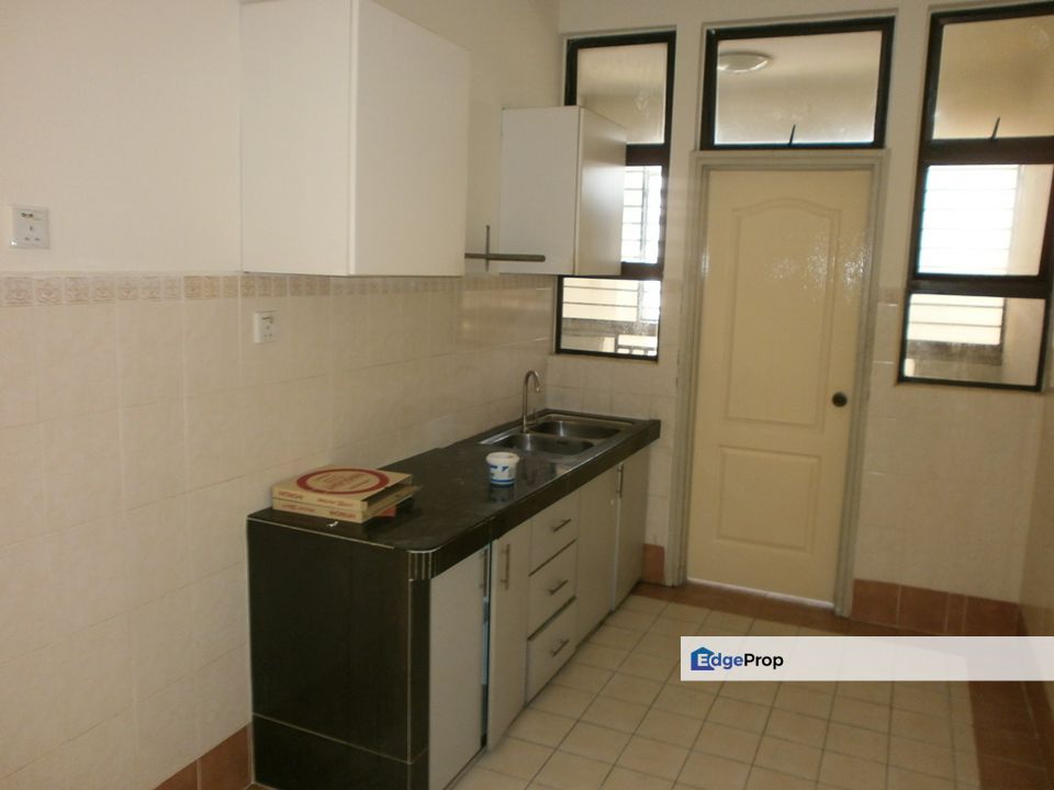 Pelangi Utama A-c 920sf for Rent RM1700, Selangor, Bandar Utama