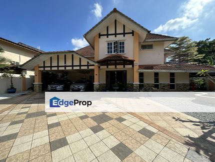 Large Bungalow with dual entrance, Selangor, Kelana Jaya