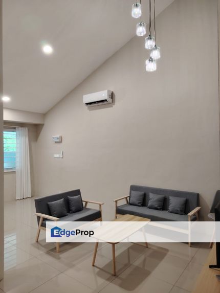 BDC 1 1/2 storey intermediate terrace house For Rent(opposite Saradise), Sarawak, Kuching