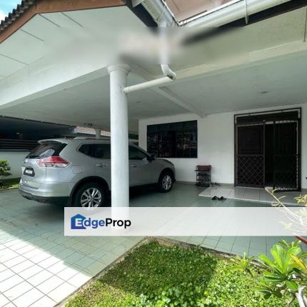 Double Storey Semi Detached For Sale!  Located at Jalan Song, Sarawak, Kuching