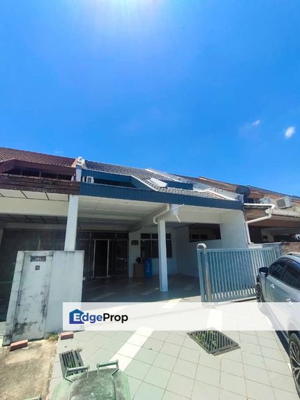 Double Storey Terrace Intermediate House For Rent Located at Kenny Hill, Sarawak, Kuching