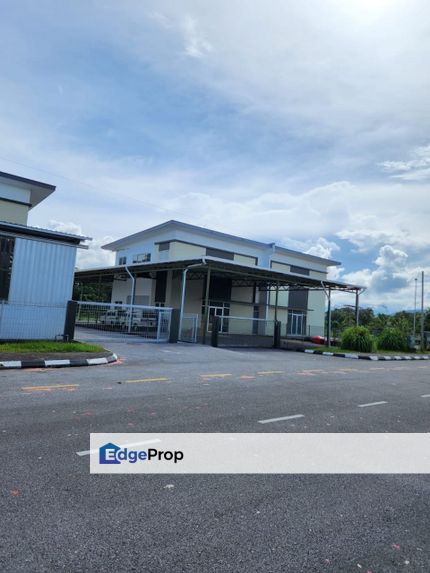 Double Storey Semi-D Warehouse For Rent  Located at Batu Kitang Industrial Park, Sarawak, Kuching