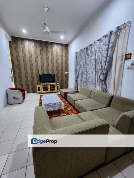  Single Storey Semi-Detached House For Rent! Located at Arang Road, Sarawak, Kuching