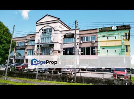 3 mile ground floor shop facing main road For Rent!, Sarawak, Kuching