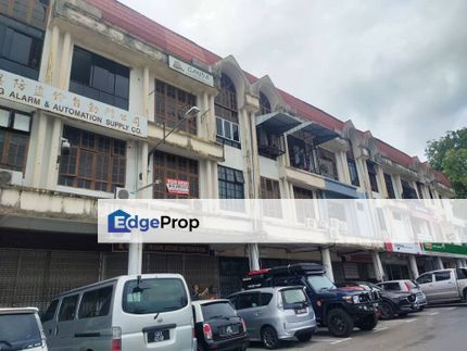 First Floor Office/Shoplot For Rent Located at Pending Height , Sarawak, Kuching