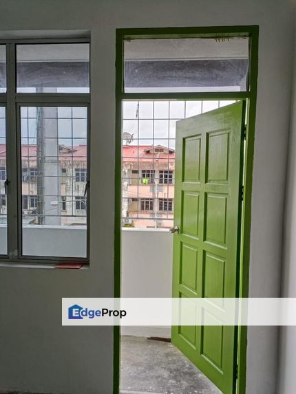 2nd floor Soho Apartment at Desa Ilmu For Sale!, Sarawak, Kota Samarahan