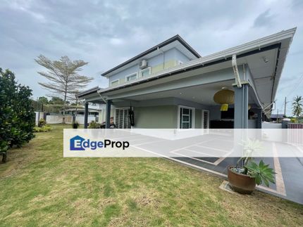 Huge Renovated Terrace Corner House For Sale! Located at Jalan Stapok Ensing Timur, Sarawak, Kuching