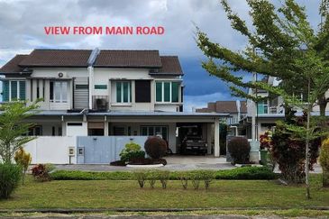 Double Storey Semi Detached House For Sale! Located at Taman Uni Central, Samarahan