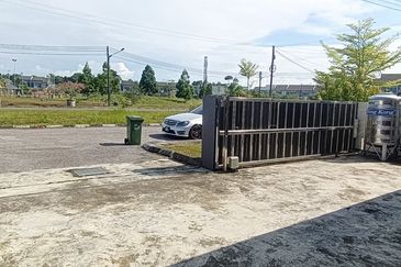 Double Storey Semi Detached For Sale Located at Uni Central, Samarahan