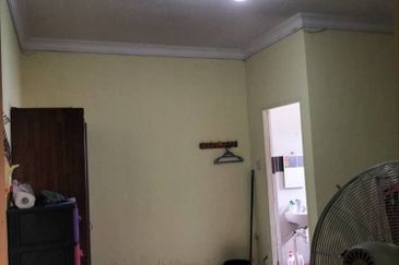 Single Storey Terrace Intermediate House For Sale! Located at Desa Ilmu, Samarahan