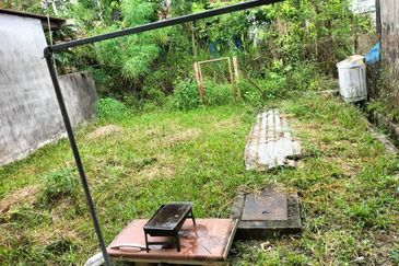 Single Storey Terrace Intermediate House For Sale! Located at Desa Ilmu, Samarahan