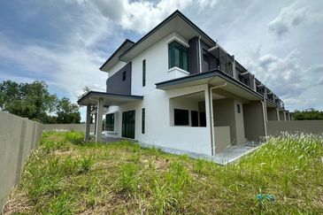 Brand New Double Storey Terrace Corner House For Sale! Located at City Garden, Samarahan 