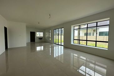 Brand New Double Storey Terrace Corner House For Sale! Located at City Garden, Samarahan 