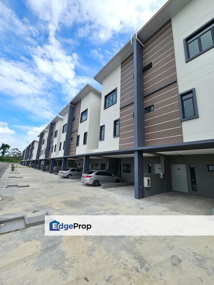  Kensho townhouse lower unit for sale, intermediate, Sarawak, Kuching